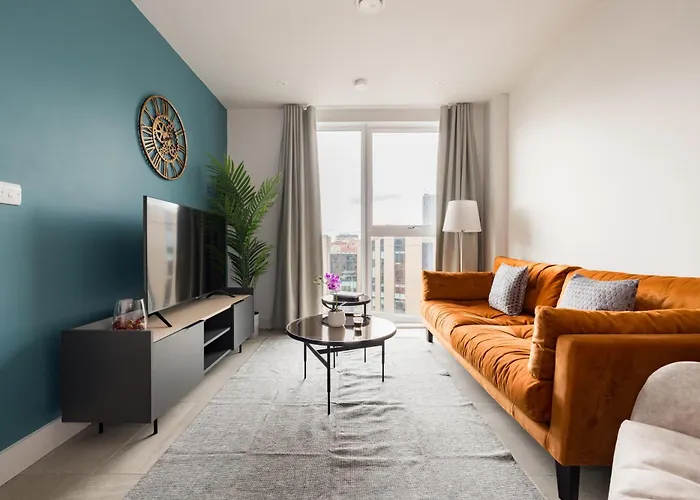 Charles Hope Apartment