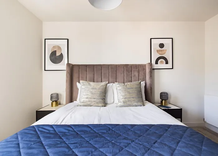 Апартаменти Charles Hope *